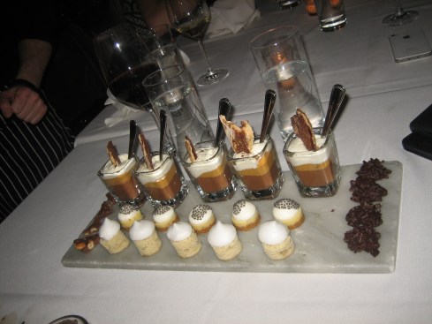 Dessert tray